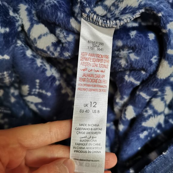 Snowflake Christmas Onesie Pyjamas - Picture 7 of 8